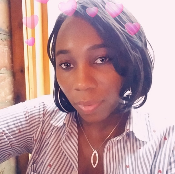 Meet your Posher, Rakayia - Picture 1 of 1